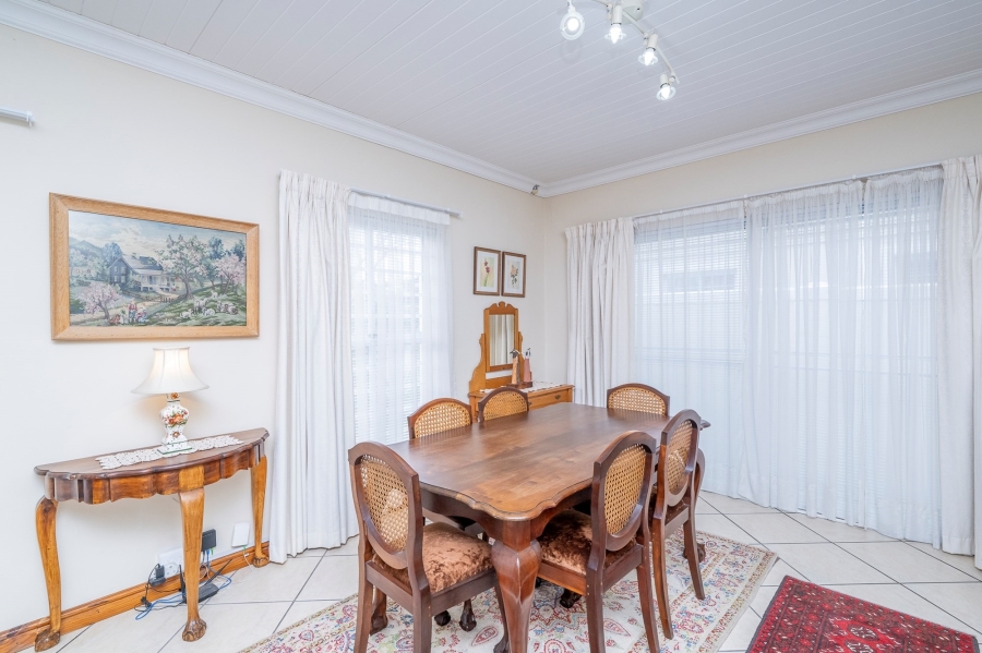 2 Bedroom Property for Sale in Vierlanden Western Cape